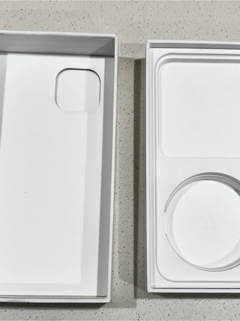 NEW Apple iPhone 13 Empty Box-MLMULL/A, Midnight, 256GB